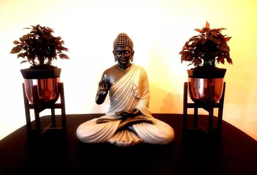 Hotelli Super Townhouse Krishnagiri Formerly Vijay Inn