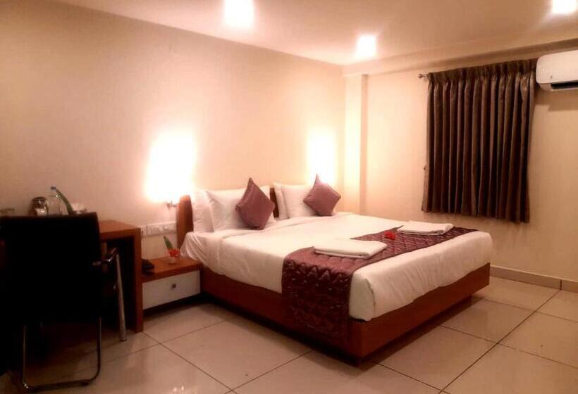 Hotel Super Townhouse Krishnagiri Formerly Vijay Inn