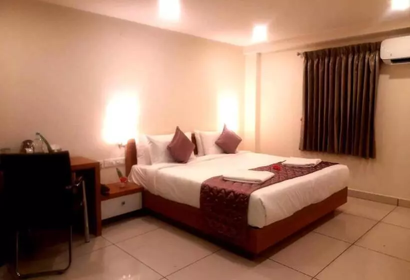 Hotelli Super Townhouse Krishnagiri Formerly Vijay Inn