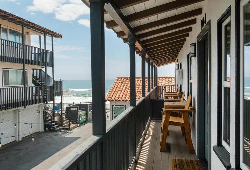 ホテル The Marbella