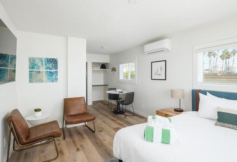 ホテル The Marbella