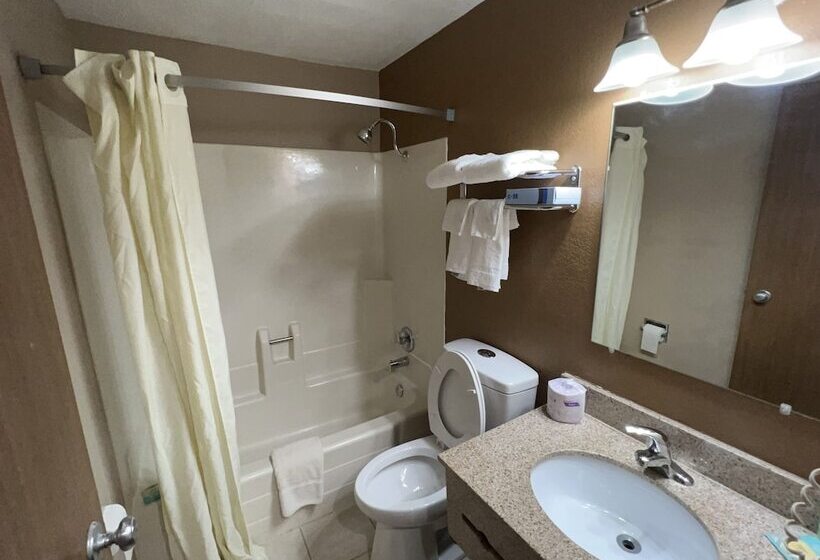 مُتل Dickinson Inn