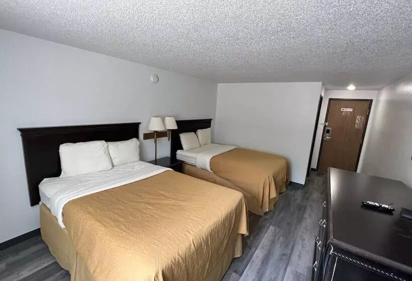 Motelli Dickinson Inn