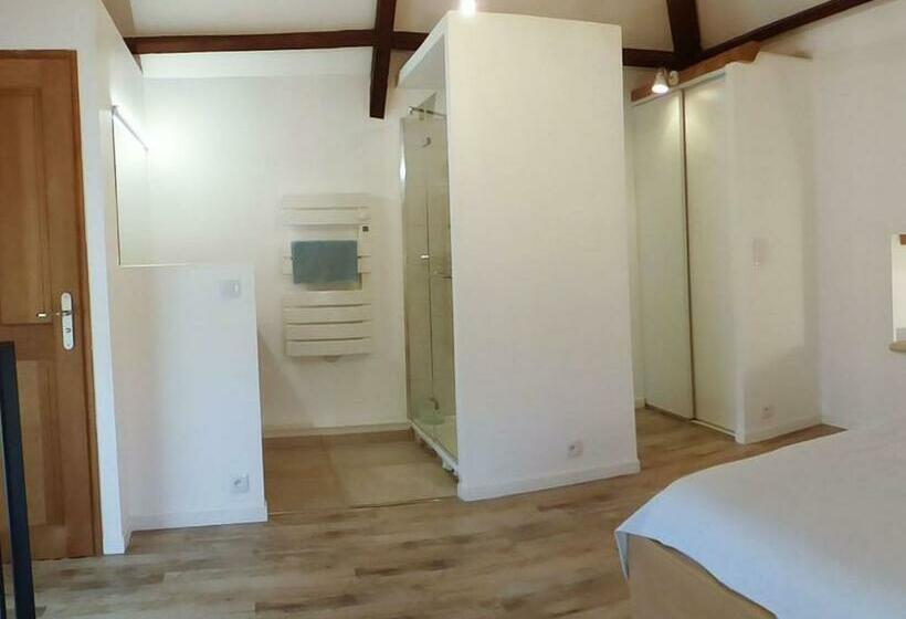 צימר La Tourelle 82