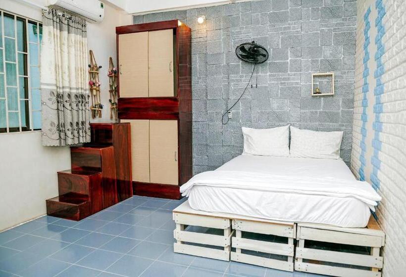 هتل Bụi Hostel   Bến Tàu Rạch Giá