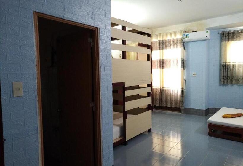 هتل Bụi Hostel   Bến Tàu Rạch Giá