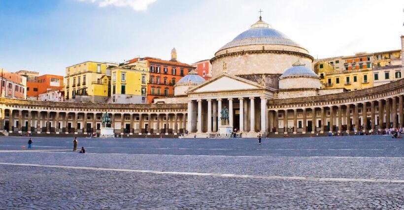 تختخواب و صبحانه Amana