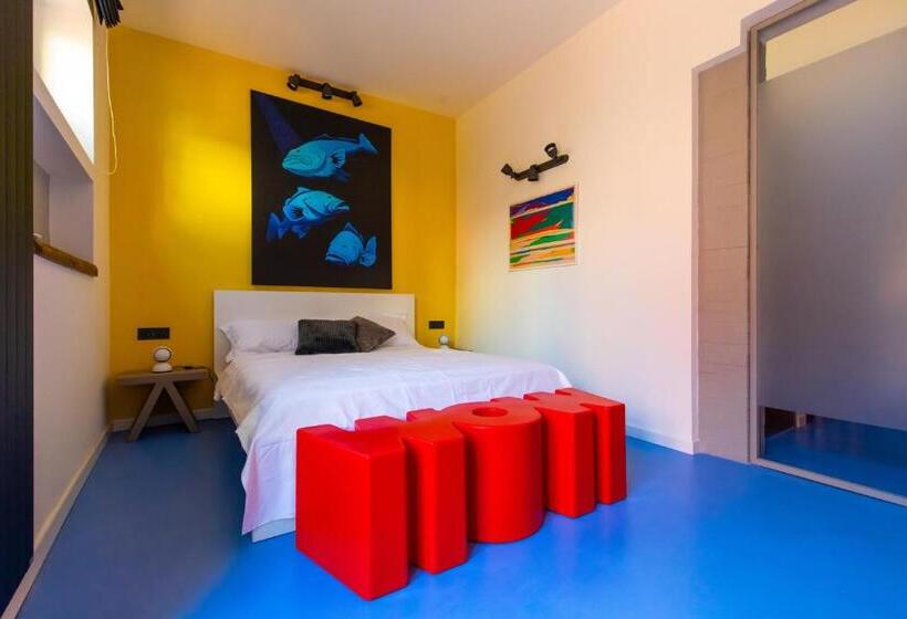 تختخواب و صبحانه Amana