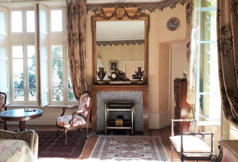 住宿加早餐 Château De La Vernède, La Grande Vernède