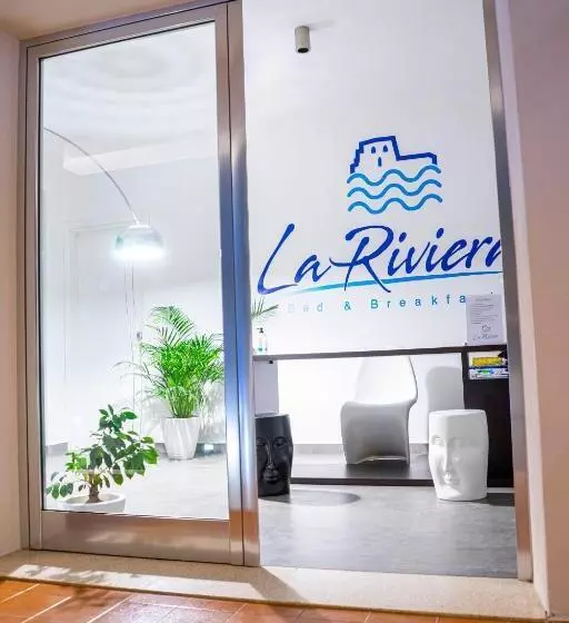 ベッドアンドブレックファースト La Riviera