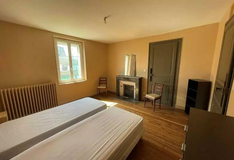 تختخواب و صبحانه Maison Prémartine