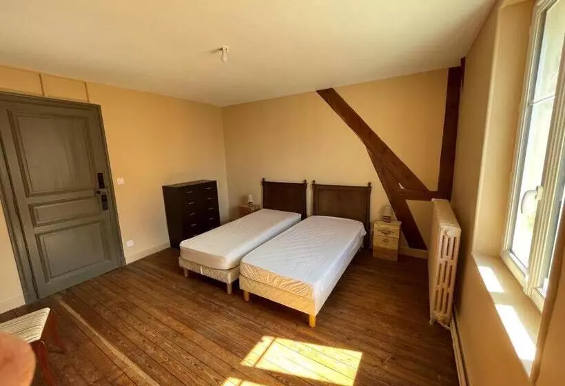تختخواب و صبحانه Maison Prémartine