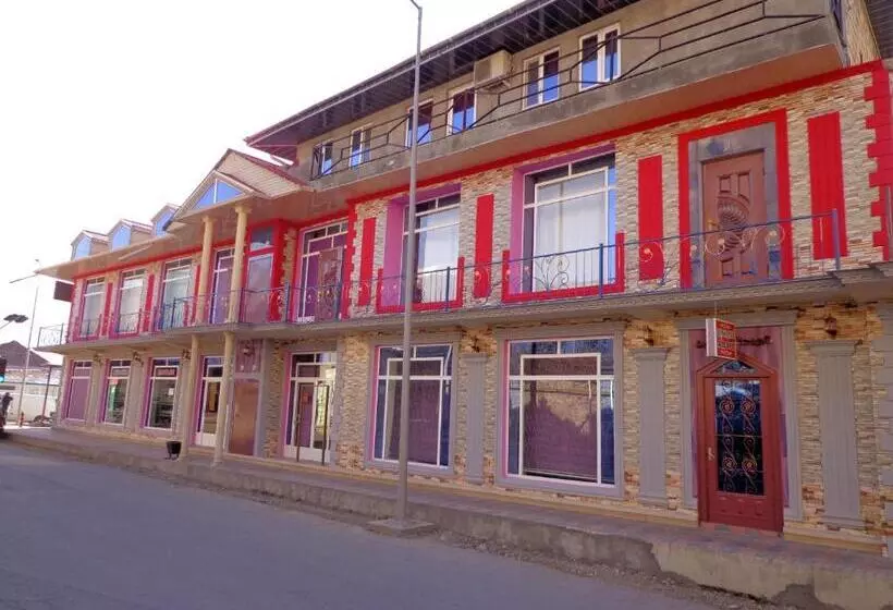 تختخواب و صبحانه Tubram S Ailəvi Qonaq Evi