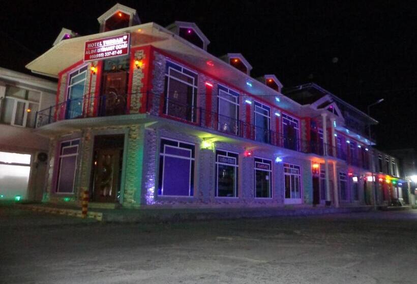 تختخواب و صبحانه Tubram S Ailəvi Qonaq Evi