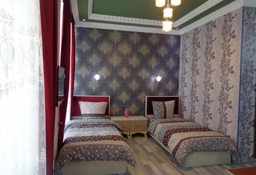 تختخواب و صبحانه Tubram S Ailəvi Qonaq Evi