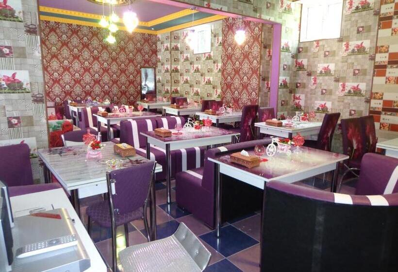 تختخواب و صبحانه Tubram S Ailəvi Qonaq Evi