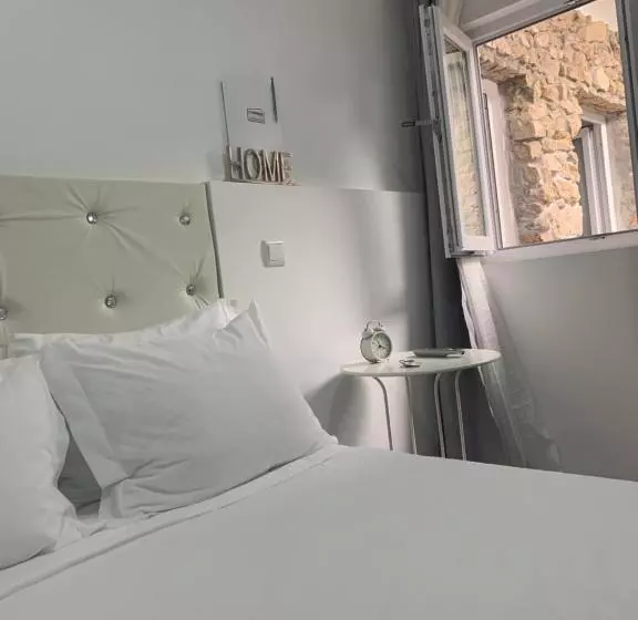 ペンション Big House