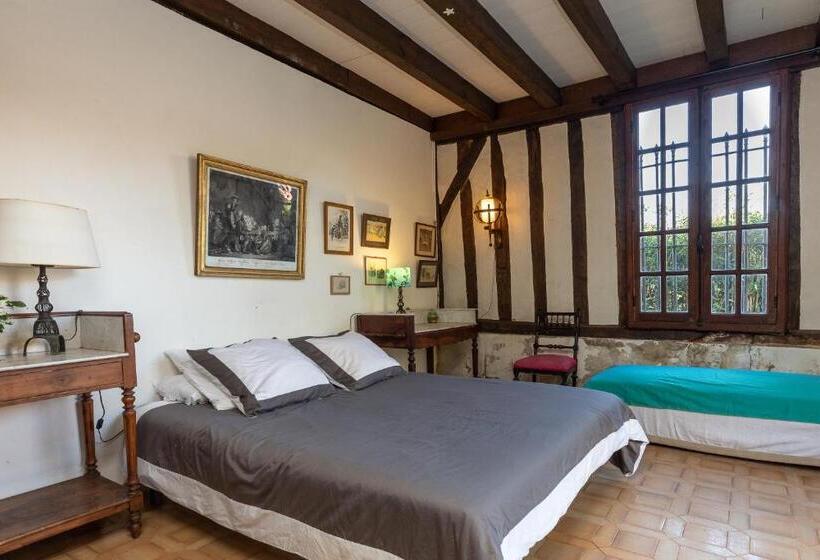 پانسیون Le Grand Yote