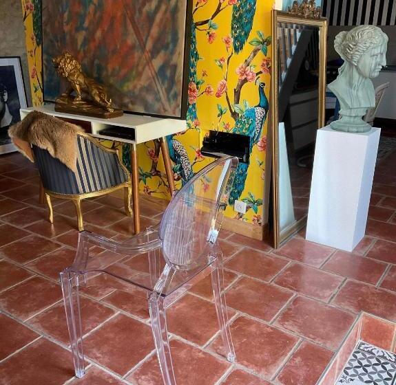 مبيت وإفطار La Grange