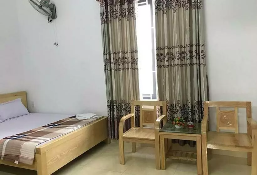 تختخواب و صبحانه Nhà Nghỉ Mạnh Bình