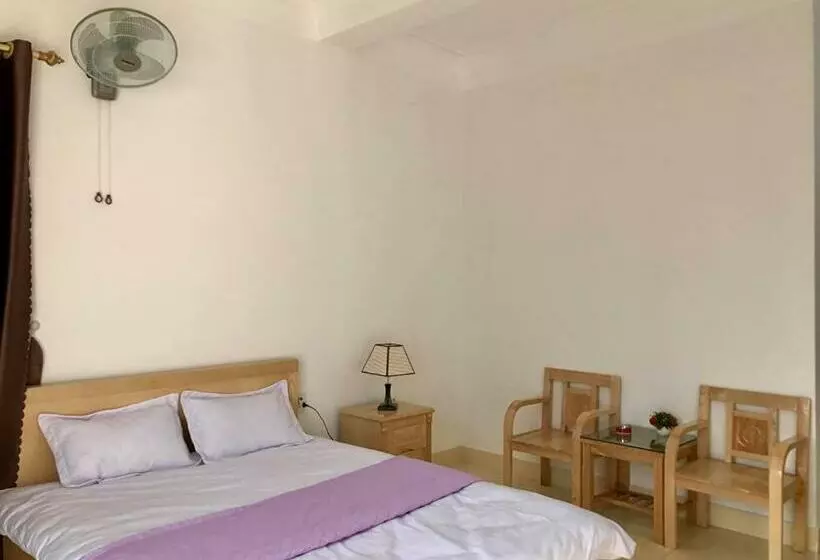 تختخواب و صبحانه Nhà Nghỉ Mạnh Bình