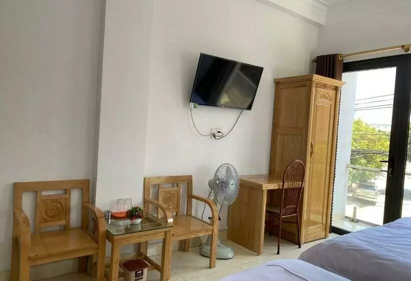 تختخواب و صبحانه Nhà Nghỉ Mạnh Bình