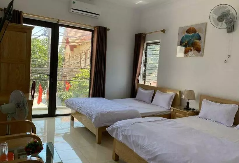 تختخواب و صبحانه Nhà Nghỉ Mạnh Bình