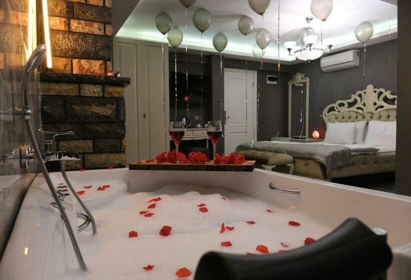 ホテル Kartepe Köşkü