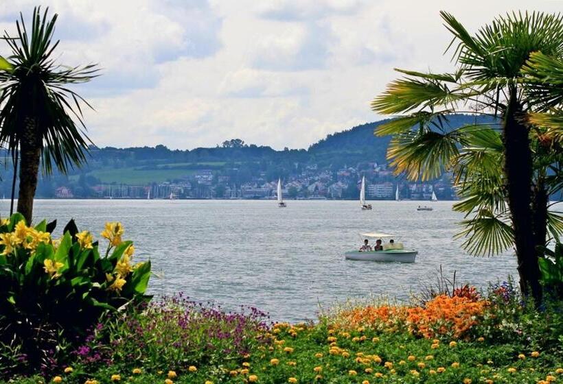 ホテル Zum Römer