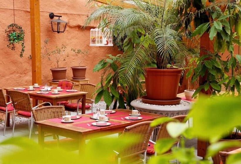 ホテル Zum Römer