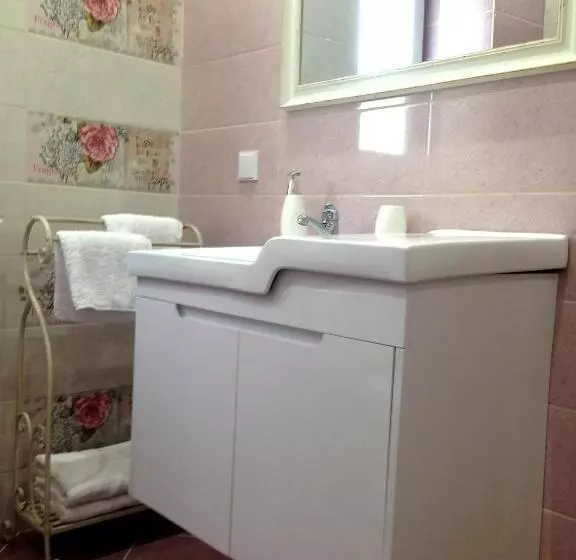 Majatalo Boutique Villa Amalia