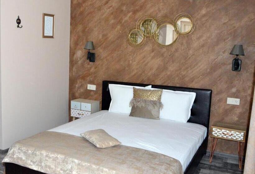 بنسيون Boutique Villa Amalia