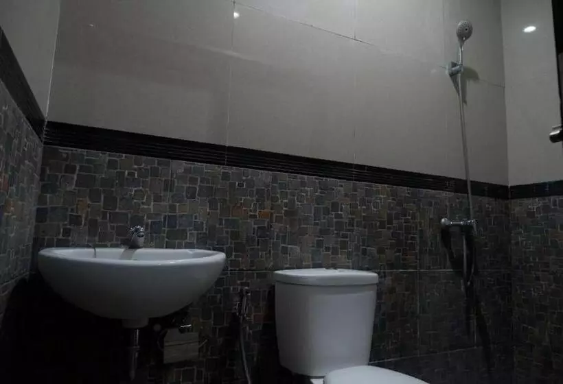 Majatalo Satria House Amed