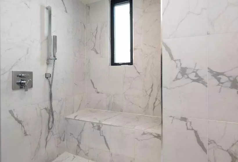 Regency Modern Apartments