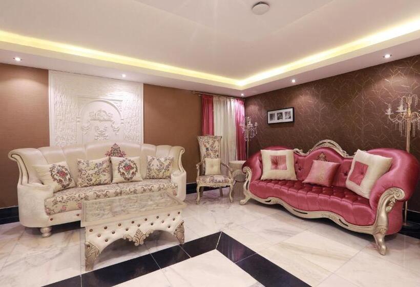 Отель Burj Al Saif