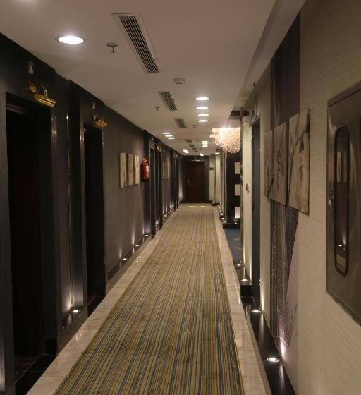 Отель Burj Al Saif