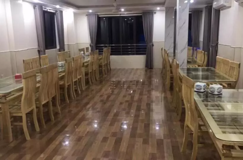 هتل Tiến Luật