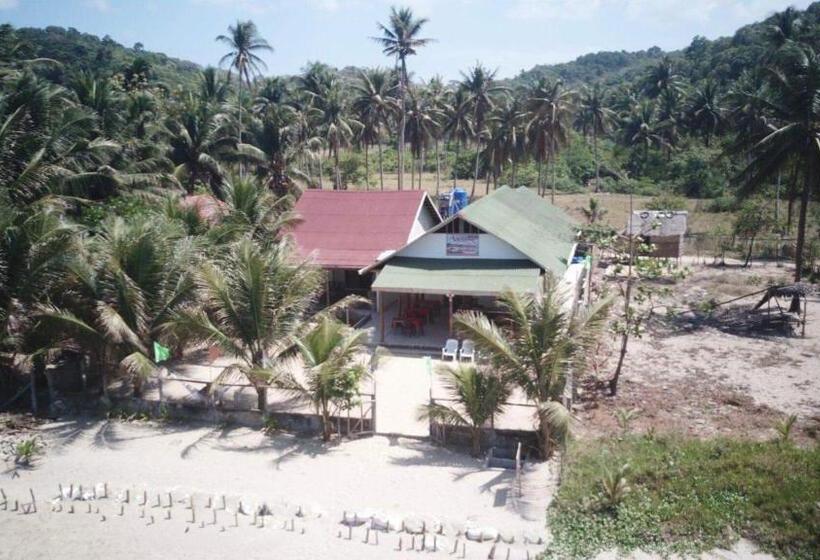 פנסיון Bucana Beachfront Guesthouse