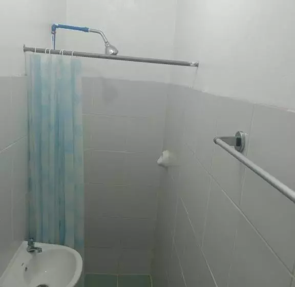 پانسیون Bucana Beachfront Guesthouse