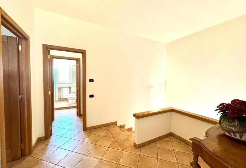 ベッドアンドブレックファースト A Casa Di Chiara