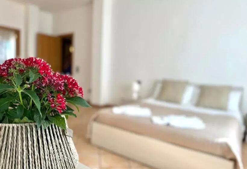 ベッドアンドブレックファースト A Casa Di Chiara