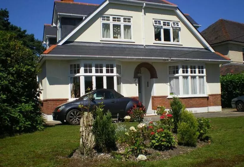 ベッドアンドブレックファースト Heatherdene House