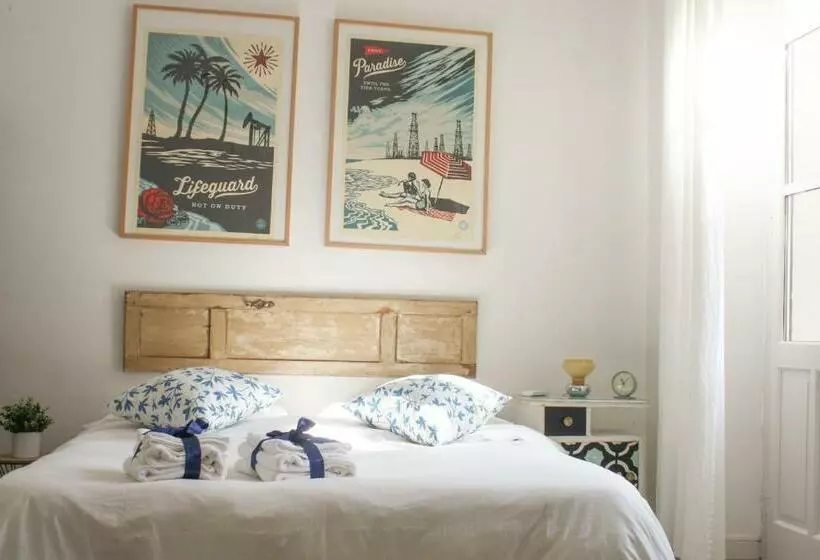 تختخواب و صبحانه Sa Prazza Guesthouse