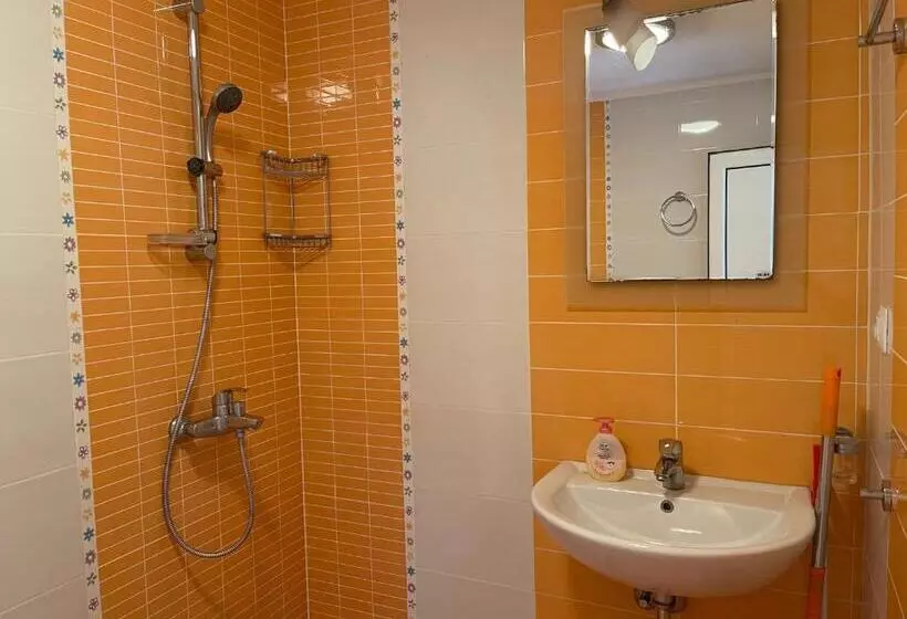 پانسیون Guest House Daris