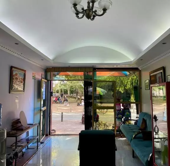 Majatalo Hostal R. Williams