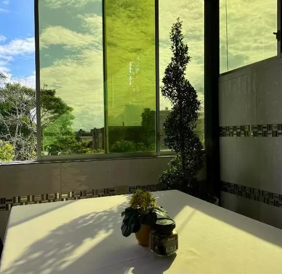 Majatalo Hostal R. Williams