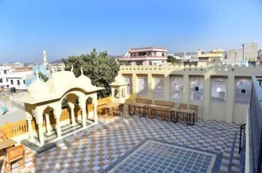 تختخواب و صبحانه Collection O Ramganj Near Hawa Mahal Formerly Khandaka Mahal