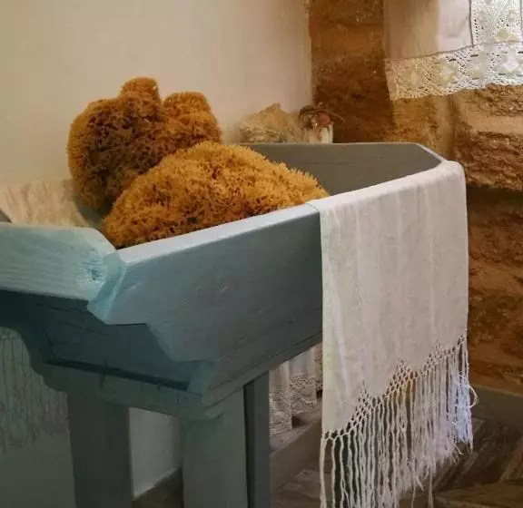 تختخواب و صبحانه Zabbara