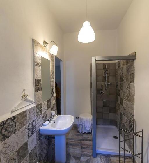 ベッドアンドブレックファースト Zabbara