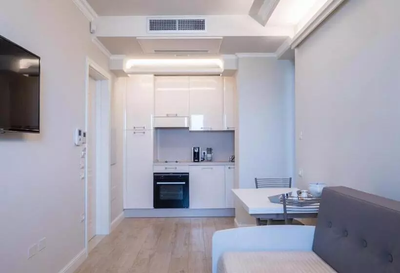 Opera Arte Suite Apartments